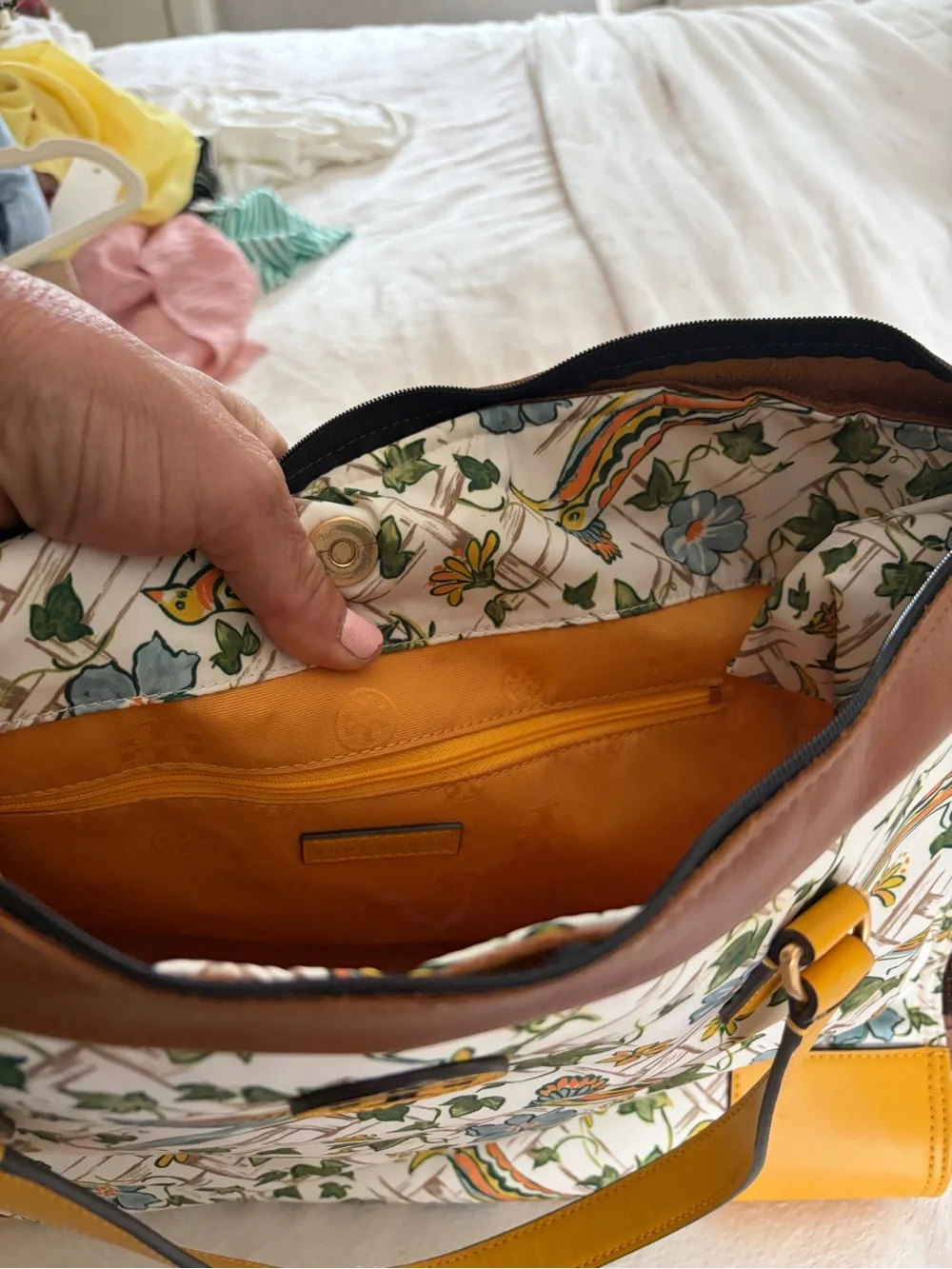 Tory burch Ella tote dog pet carrier bird print zip top mesh sides